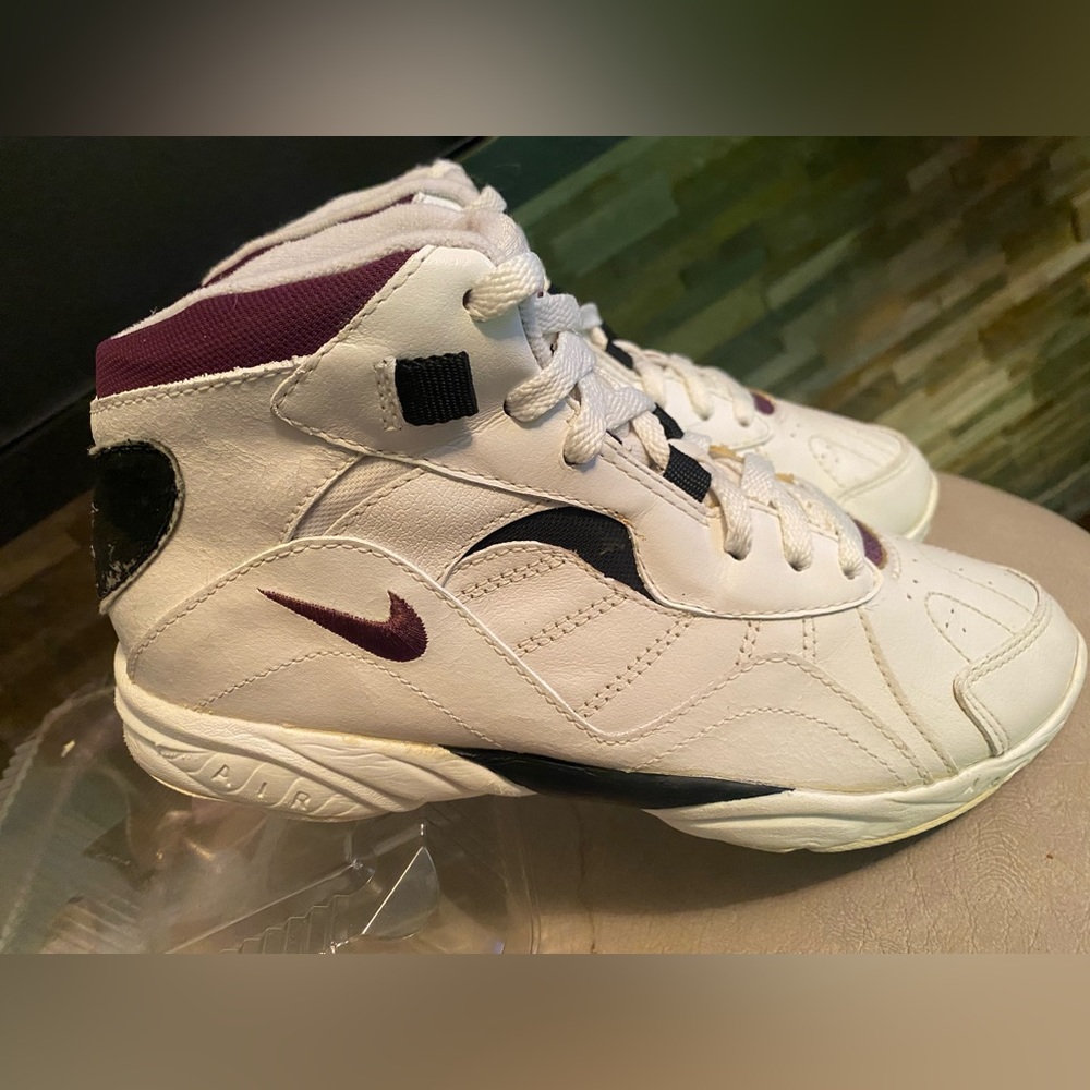 VINTAGE NIKE FOREFOOT AIR WALKING BASKETBALL SHOES 8 WOMENS VERY GOOD VINTAGE